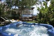 Deluxe Bungalow Sea side with Private Jacuzzi